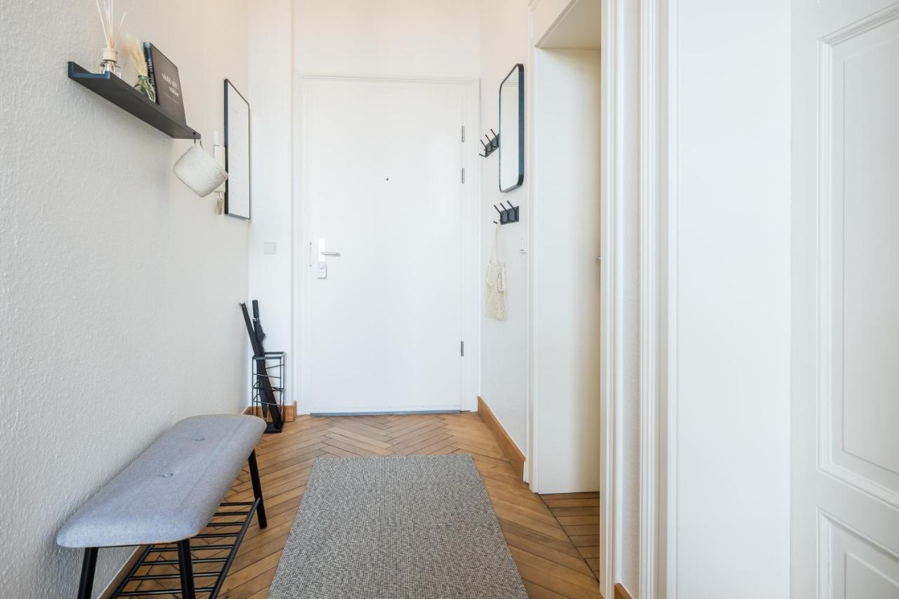 Schwarzlins Loftraum: Stylish Smart With Streaming & Nespresso Apartment *